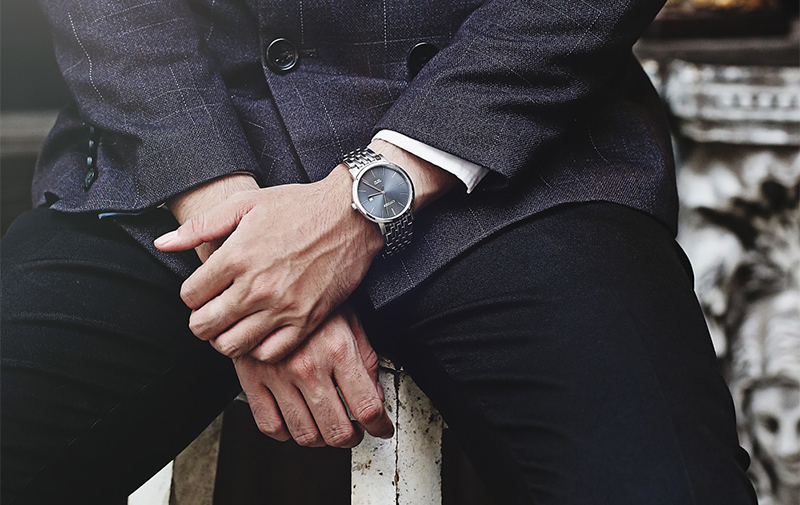 Gi&aacute; cả l&agrave; ti&ecirc;u ch&iacute; cần quan t&acirc;m khi mua đồng hồ 